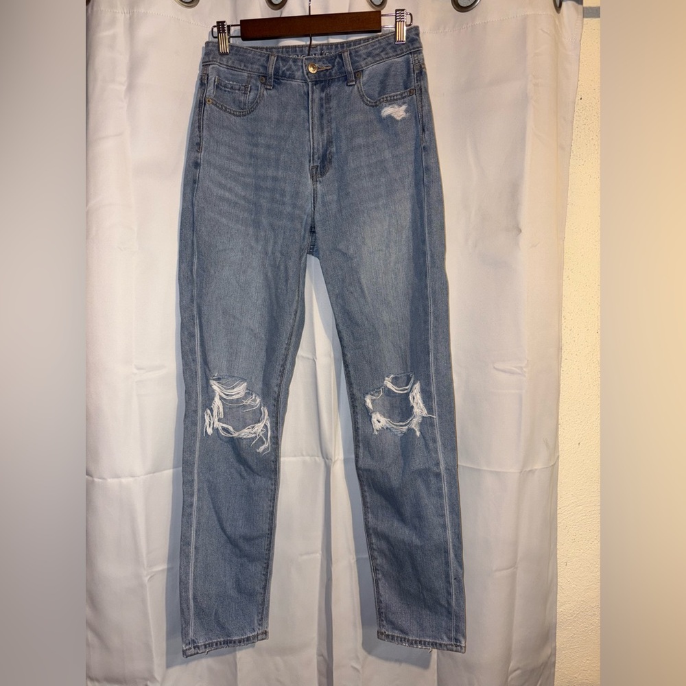 American Eagle Womens Mom Jeans Size 4 Long Distressed Medium Wash Mid Rise